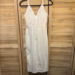 Lulus Elegant Chic White  Intricate Lace Dress Size Small